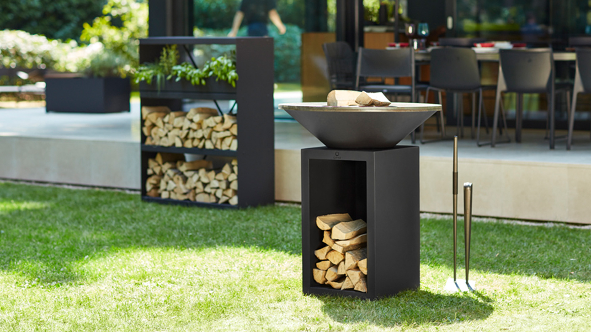 Ofyr Classic Grillaufbewahrung Schwarz 100