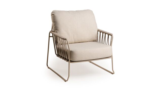 Alu Lounge Rivera Clubzetel Champagne Frame Met Navajo White Sneldrogende Kussen Alu Lounge Rivera Clubzetel Champagne Frame Met Navajo White Sneldrogende Kussen